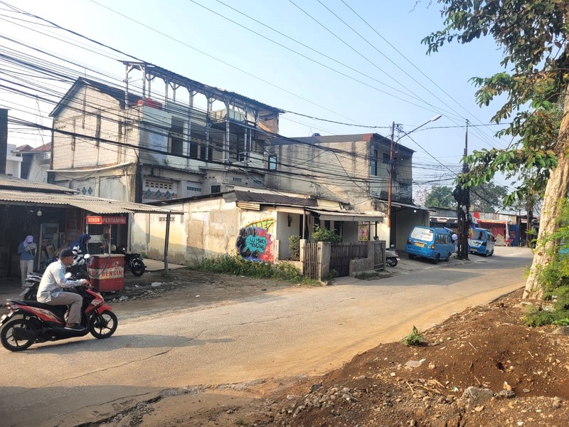 Ruko 2 Pintu di Pitara Depok Cocok Untuk Usaha Pinggir Jl. Raya