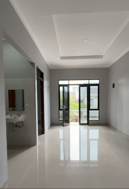 Rumah 2 Lantai Siap Huni dengan KT 4+1 KM 2+1 Surat SHM Hunian Nyaman dan Asri @Bintaro Sektor 9