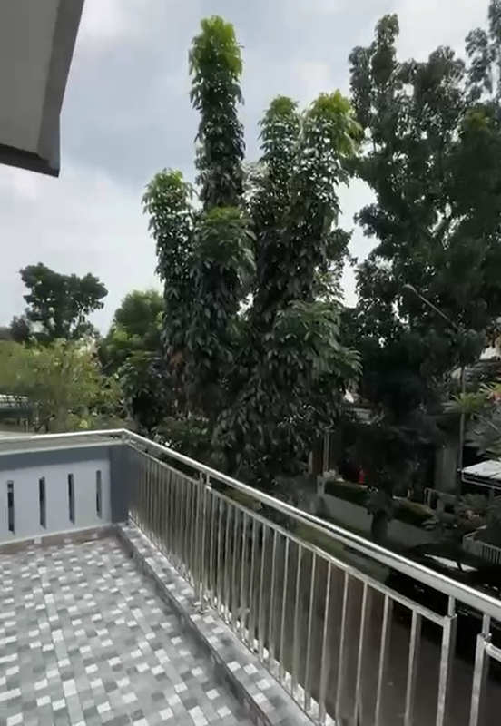 Rumah 2 Lantai Siap Huni dengan KT 4+1 KM 2+1 Surat SHM Hunian Nyaman dan Asri @Bintaro Sektor 9