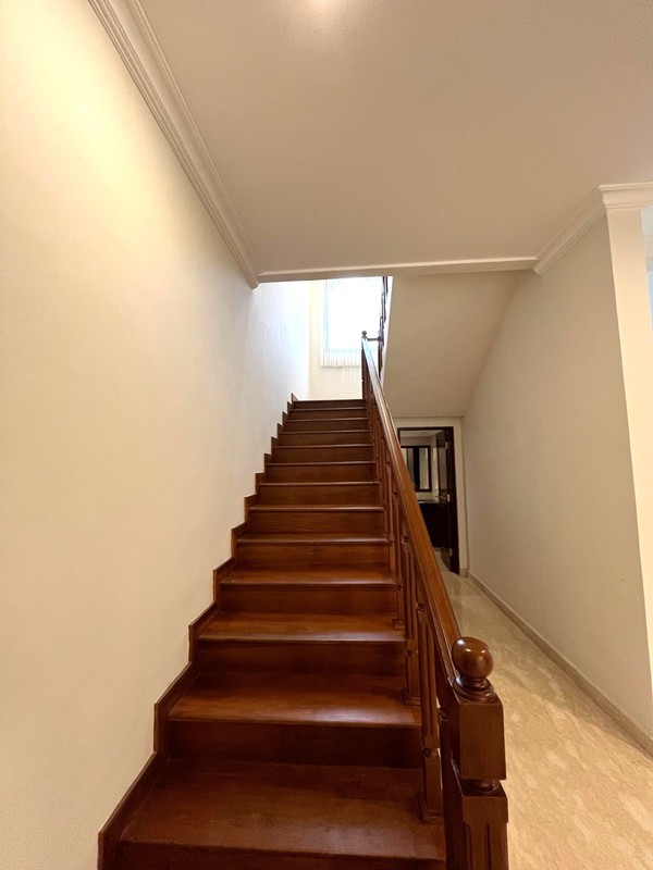 Hunian Mewah dengan Kolam Renang Fully Furnished di Pejaten Barat