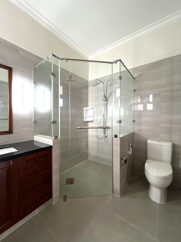 Hunian Mewah dengan Kolam Renang Fully Furnished di Pejaten Barat