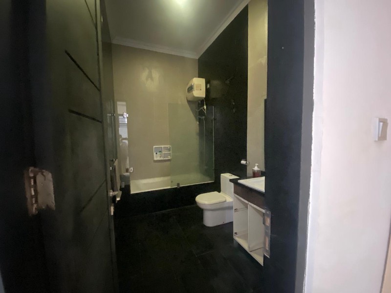 Rumah 2 Lantai Full Furnished Disewakan Cocok untuk Kantor di Mendawai Kramat Pela Kebayoran Baru Jaksel