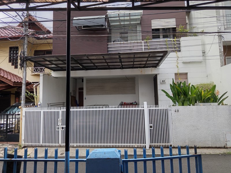 Hunian Eksklusif di Tebet - Void System, Desain Arsitek, Bebas Banjir!