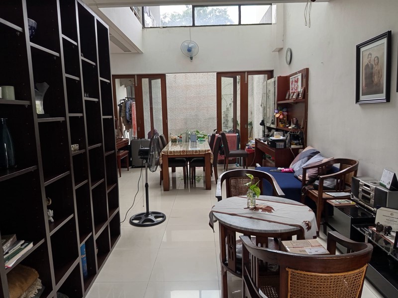 Hunian Eksklusif di Tebet - Void System, Desain Arsitek, Bebas Banjir!