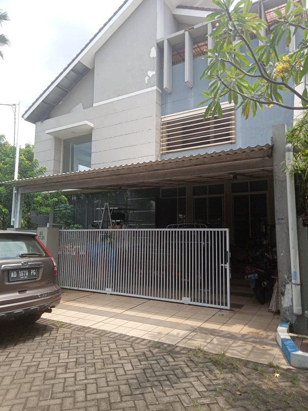 Dijual Rumah Mewah di Perumahan Deltasari Indah, Koreksari, Kureksari, Kec. Waru, Kabupaten Sidoarjo, Jawa Timur 61256