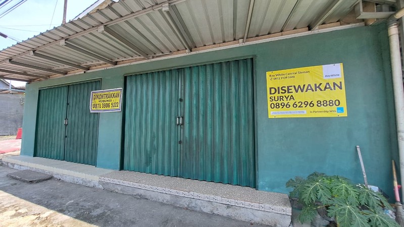 Disewakan Ruang Usaha Lokasi Strategis di Tridadi Sleman 