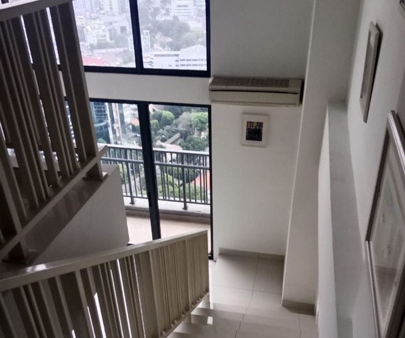 Ruang Kantor Dua Lantai Di Gedung SOHO Pancoran, Di Jl. MT haryono, Tebet