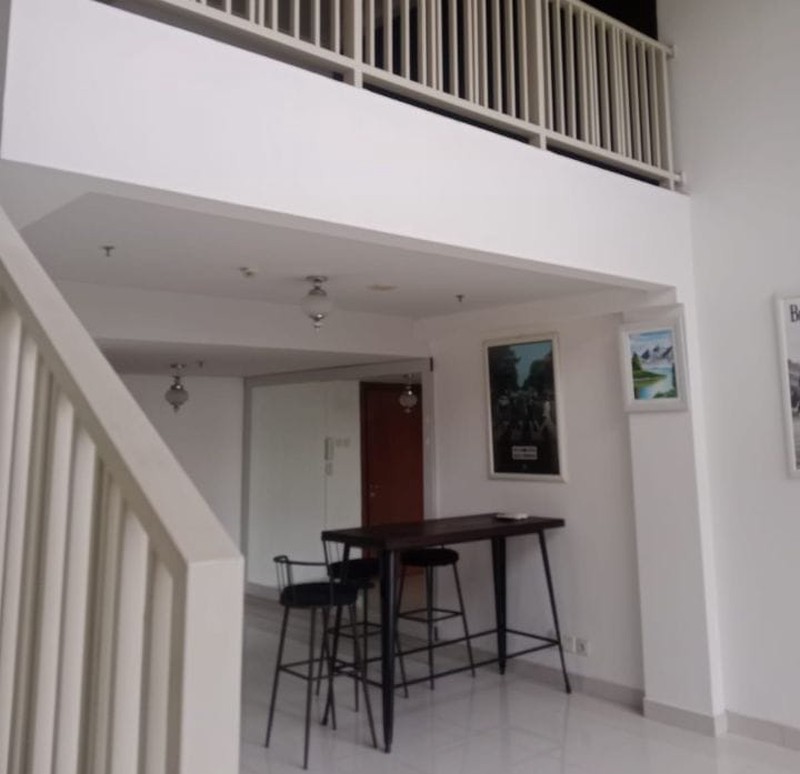 Ruang Kantor Dua Lantai Di Gedung SOHO Pancoran, Di Jl. MT haryono, Tebet