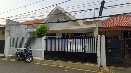 Rumah Disewakan di Bukit Duri Tebet Jaksel
