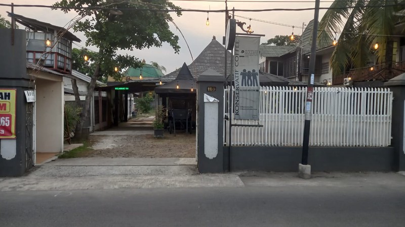 Rumah Hitung Tanah Area Cipete