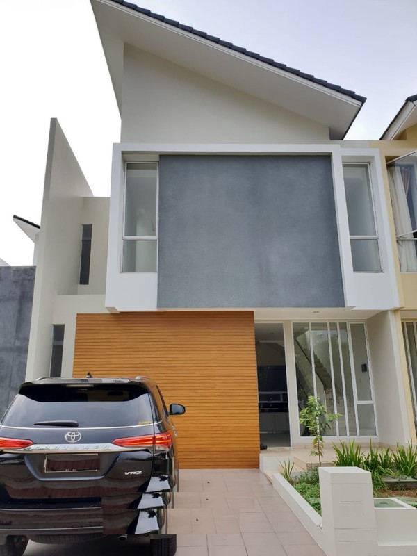 Rumah dalam cluster,siap huni,lokasi oke di Bintaro Jaya sektor 9