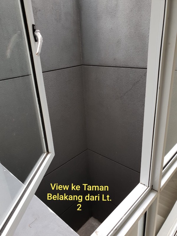 Rumah dalam cluster,siap huni,lokasi oke di Bintaro Jaya sektor 9