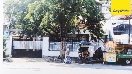 Dijual Rumah di Jalan Karang Menjangan Airlangga Surabaya