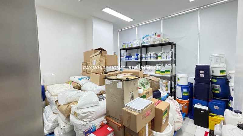 2 Ruko Gandeng Depan Belakang Dermaster Cideng