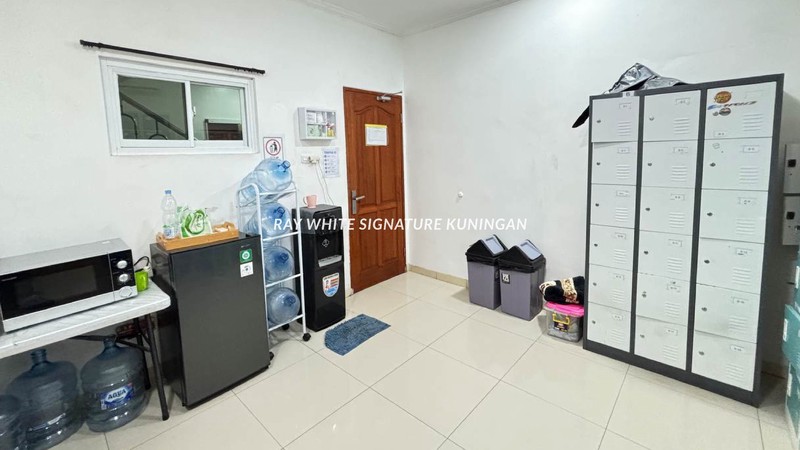2 Ruko Gandeng Depan Belakang Dermaster Cideng