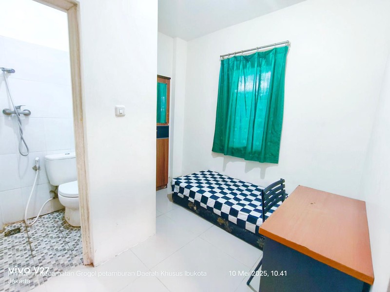 Rumah Kos-kosan Di Jl Tomang Tinggi Grogol Jakarta Barat.