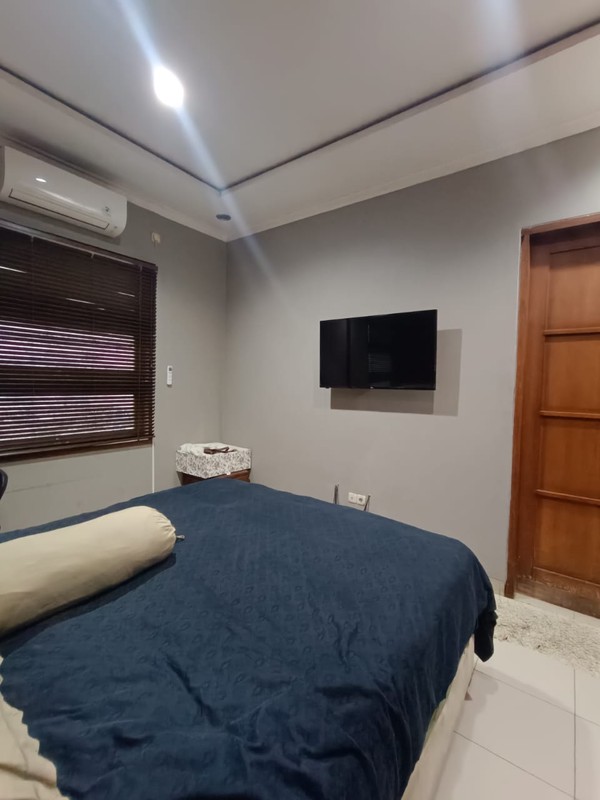 Di Sewa Rumah Full Furnished 2 Lantai Siap Huni dengan Hunian Nyaman dan Asri @Pasar Minggu, Jakarta Selatan