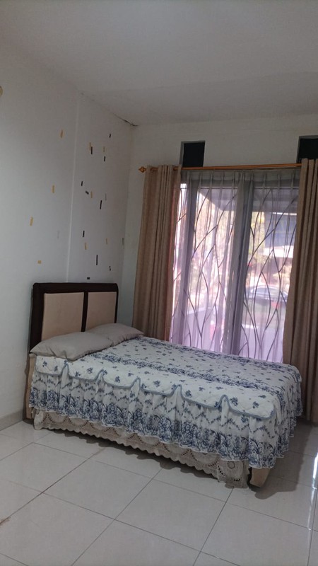 Rumah Bagus,dalam cluster Di Melia Grove Graha Raya Bintaro Jaya