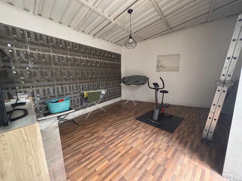 Dijual Rumah Lokasi Strategis di Camat Gabun II, Town House The Hills