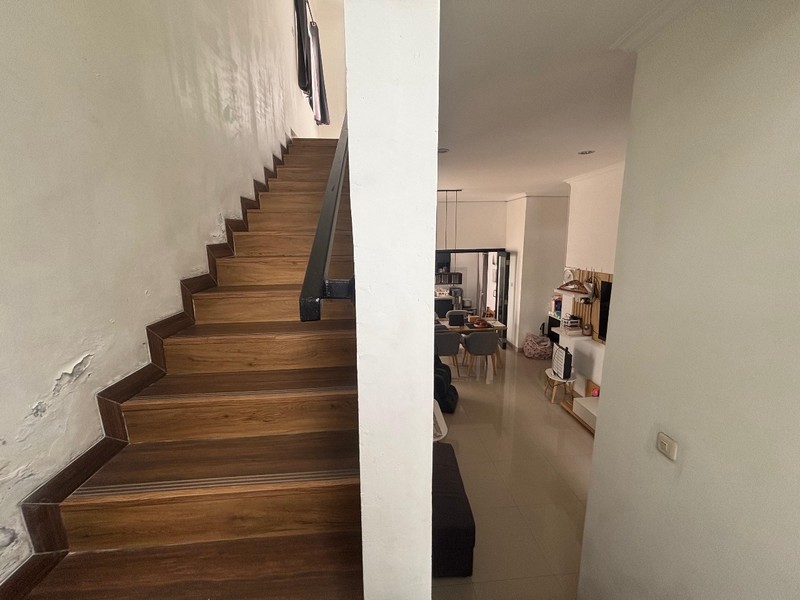 Dijual Rumah Lokasi Strategis di Camat Gabun II, Town House The Hills