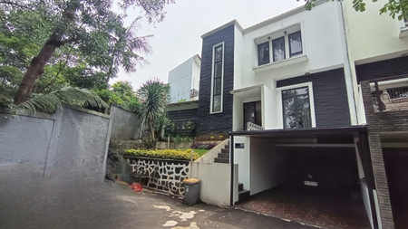 Dijual Rumah Lokasi Strategis di Camat Gabun II, Town House The Hills