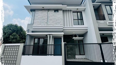 Dijual Rumah 2 lantai di Pakal Madya Jaya Surabaya