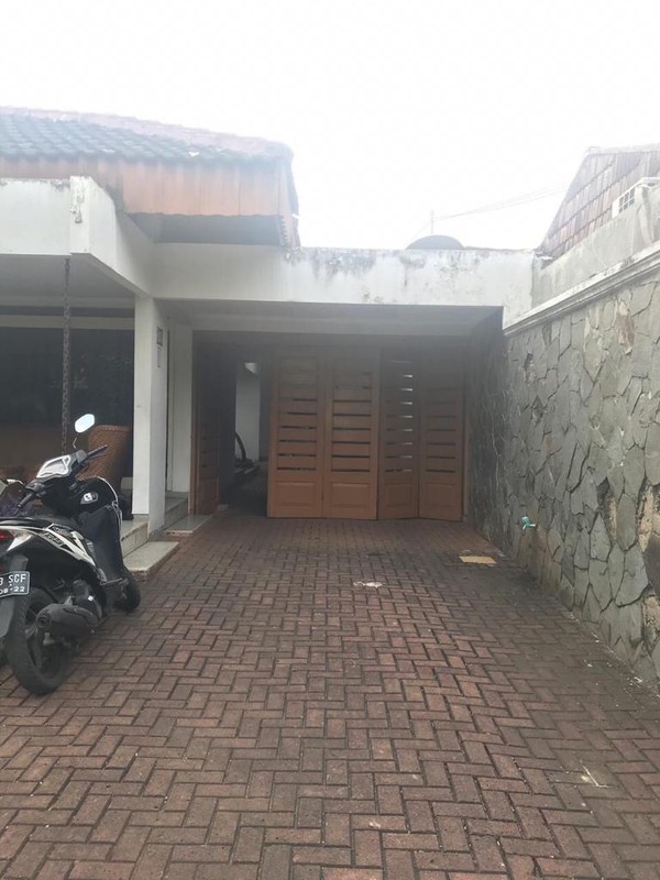 Rumah murah sedikit diatas njop jatipadang jakarta selatan 
