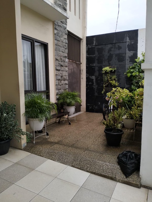 Rumah semi furnished di Griya Loka BSD