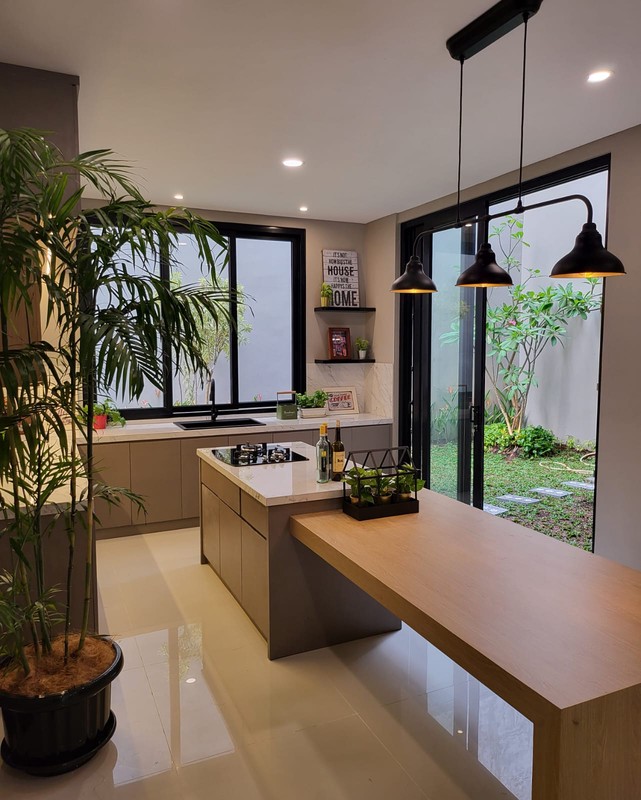 Rumah baru di BSD City, dekat Pintu Tol dan stasiun kereta Rawabuntu siap huni banget