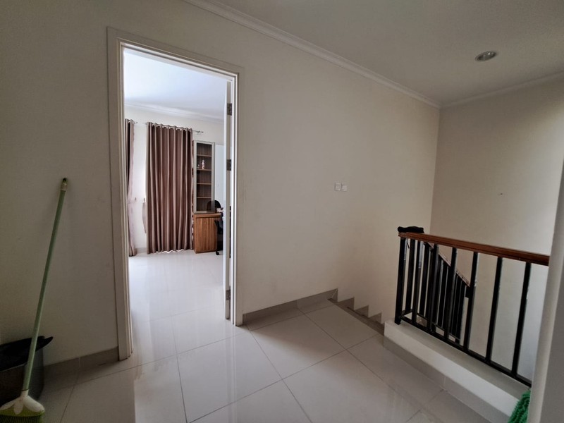 Rumah Modern Full Furnish di Thomson Gading Serpong