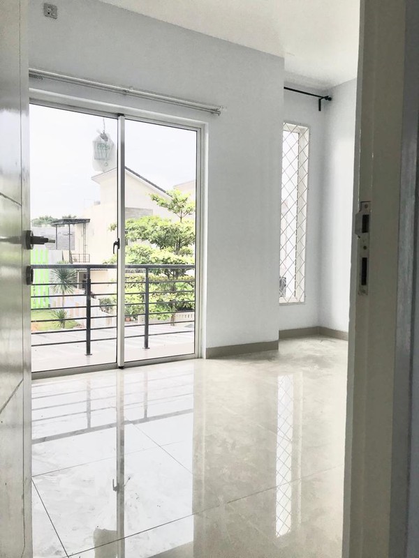 Rumah Minimalis di Serpong Garden Cisauk