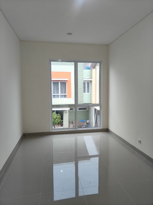 Rumah Modern di Arcadia Village Gading Serpong 