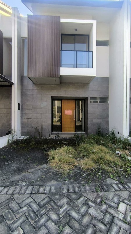 Jual Rumah 2 lantai murah di Central Park Juanda