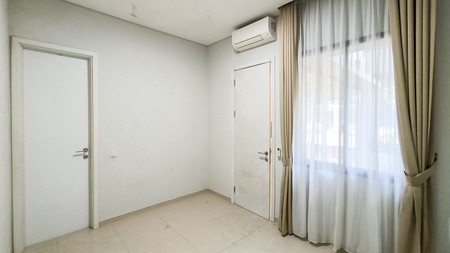 Dijual Cepat Rumah 2 lantai,jalan lebar di Bintaro Jaya 9.