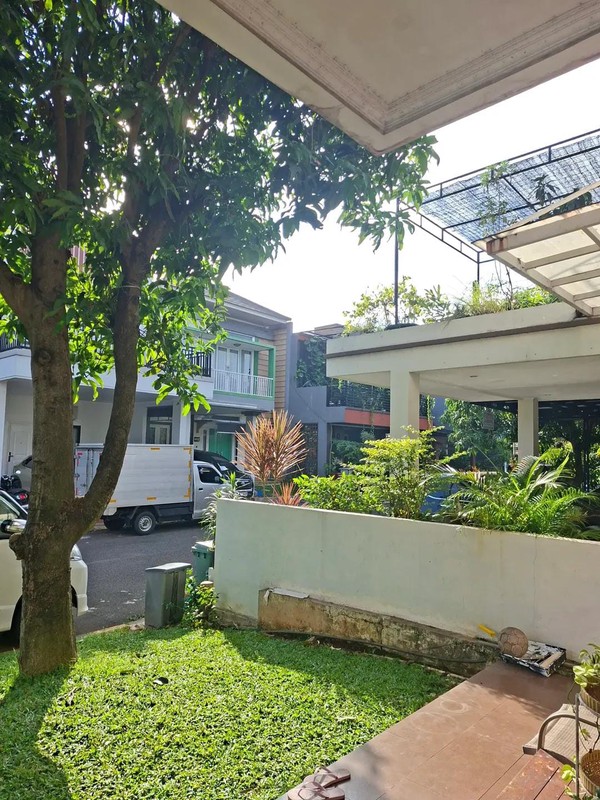 Rumah Bagus Di Cluster Valencia Graha Raya Bintaro Jaya