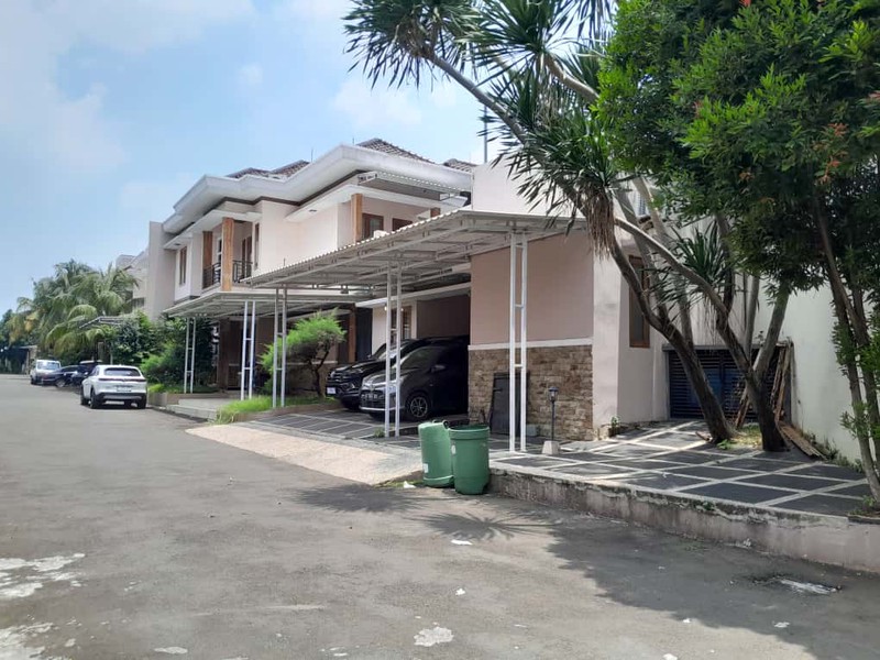 Rumah Bagus Di Kebagusan Town House Jakarta Selatan