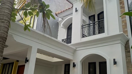 Rumah Bagus Di Puri Mediteran Bintaro Jaya Sektor 9
