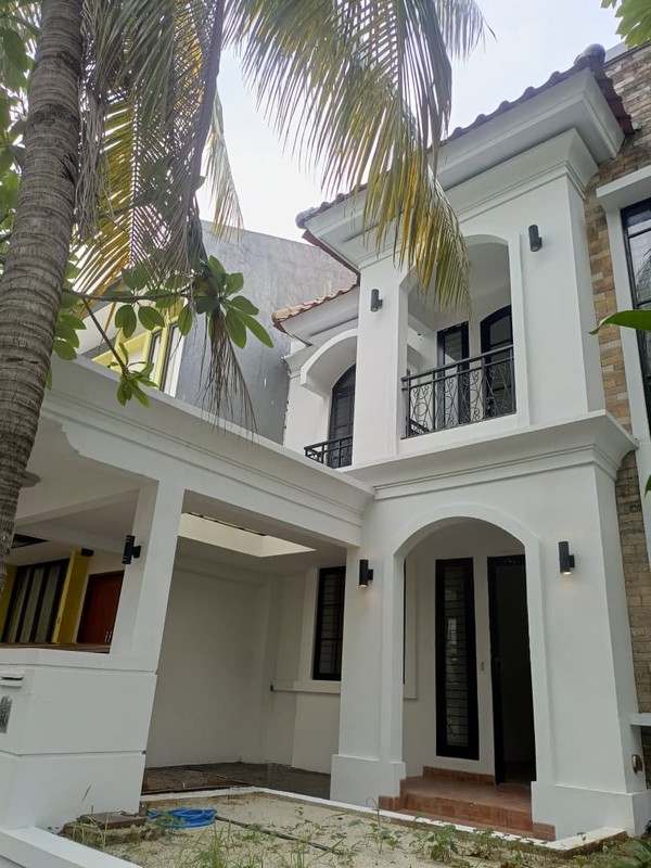 Rumah Bagus Di Puri Mediteran Bintaro Jaya Sektor 9