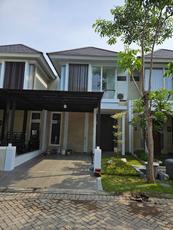 Dijual rumah 3 lantai nortwest park citraland surabaya barat developer ciputra group