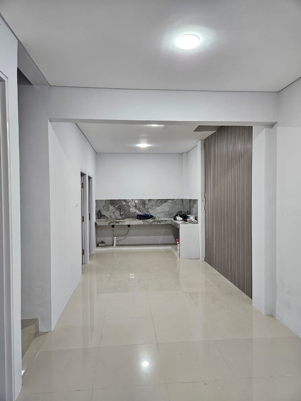 Dijual rumah 3 lantai nortwest park citraland surabaya barat developer ciputra group