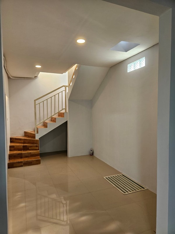 Dijual rumah 3 lantai nortwest park citraland surabaya barat developer ciputra group