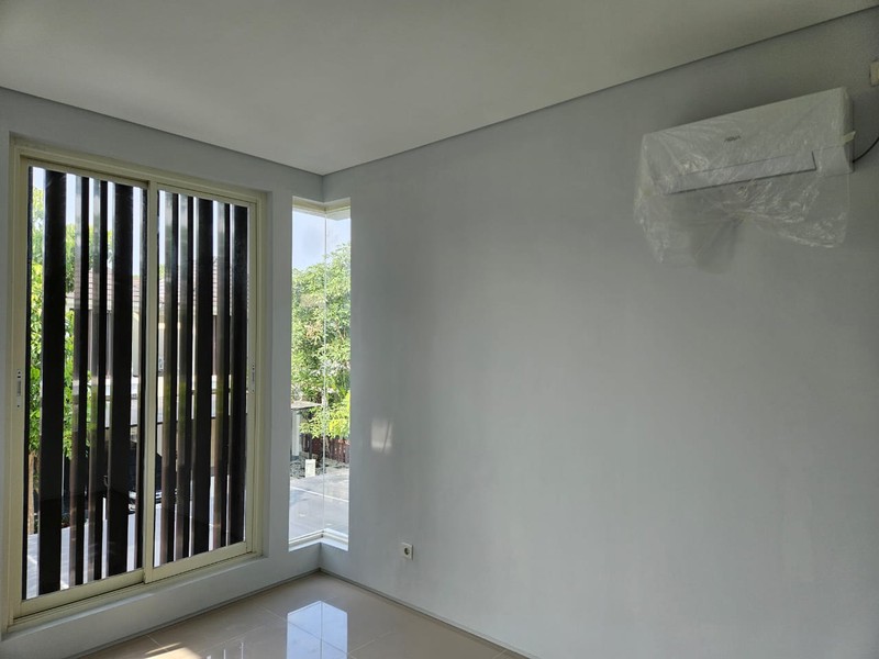 Dijual rumah 3 lantai nortwest park citraland surabaya barat developer ciputra group