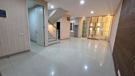 DIJUAL CEPAT RUMAH SIAP HUNI GREENLAKE CITRALAND