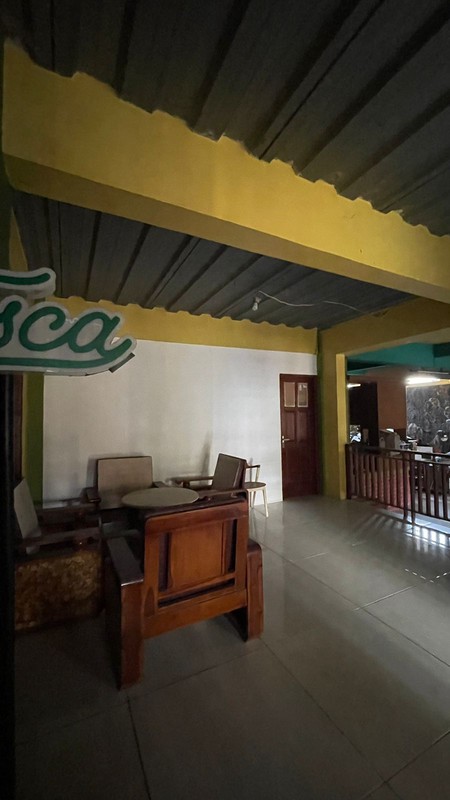 DIJUAL Rumah Strategis 3 Lantai di Jalan Raya Lontar Surabaya Barat
