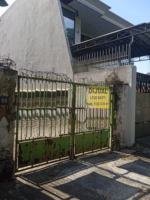 Dijual Rumah Surabaya Pusat di Jalan Jaksa Agung Suprapto - Dekat Balai kota Surabaya, Grand City Mall - SHM - Cocok Buat Segala Usaha