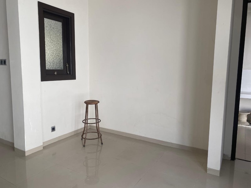 Disewakan Rumah 2 lantai Minimalis siap huni/kondisi istimewa Prambanan Residence