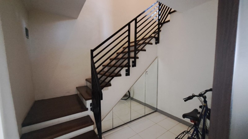 Rumah Dalam Perum Dekat Ambarukmo Plaza, Caturtunggal, Depok, Sleman