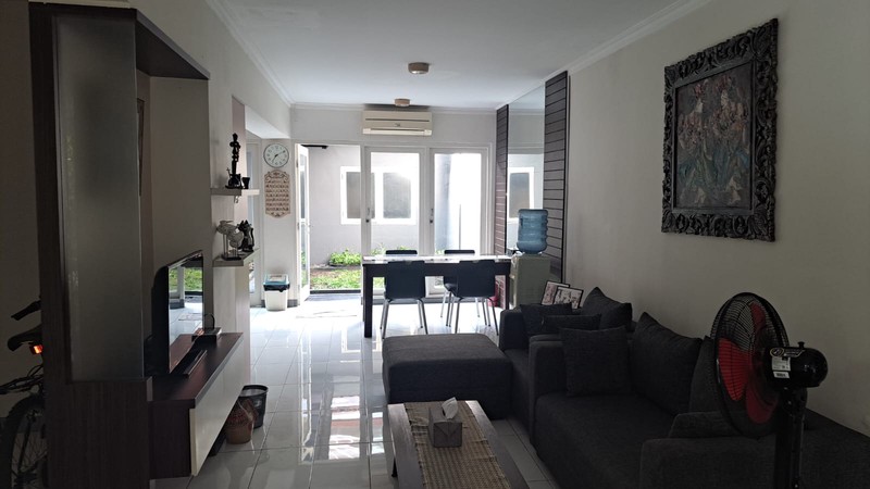 Rumah Dalam Perum Dekat Ambarukmo Plaza, Caturtunggal, Depok, Sleman