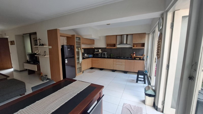 Rumah Dalam Perum Dekat Ambarukmo Plaza, Caturtunggal, Depok, Sleman