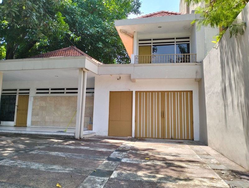 Dijual Rumah Perkantoran di Jalan Irian Barat Gubeng Surabaya
